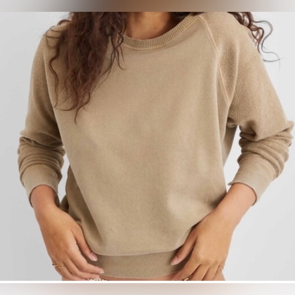 aerie Tops - Aerie Inside Out oversized sweatshirt Sz S
